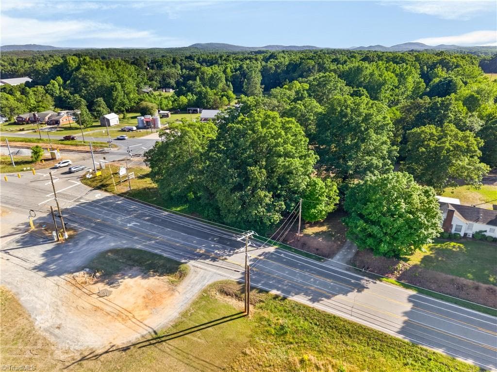 Remarks at 5717 US Highway 311, Sophia NC 27350, Sophia, photo 6 of 13