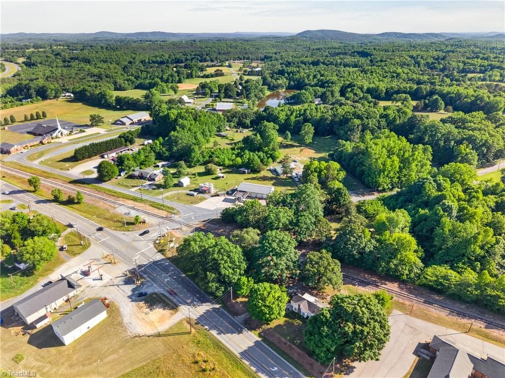 Remarks at 5717 US Highway 311, Sophia NC 27350, Sophia, photo 12 of 13