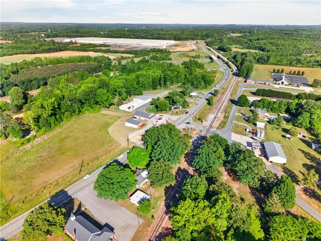 Remarks at 5717 US Highway 311, Sophia NC 27350, Sophia, photo 10 of 13