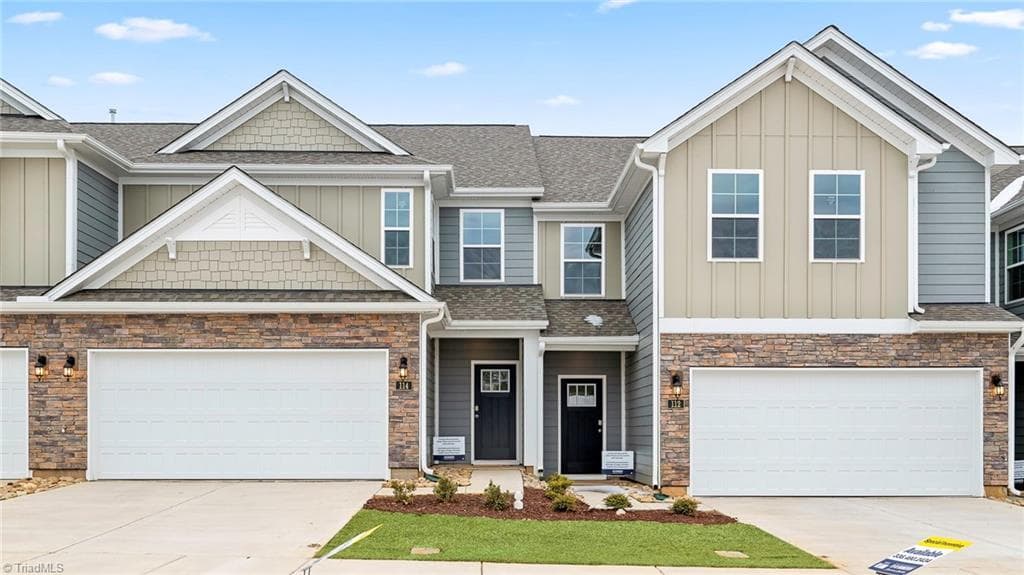 148 Briarwood Lane, Bermuda Run NC 27006