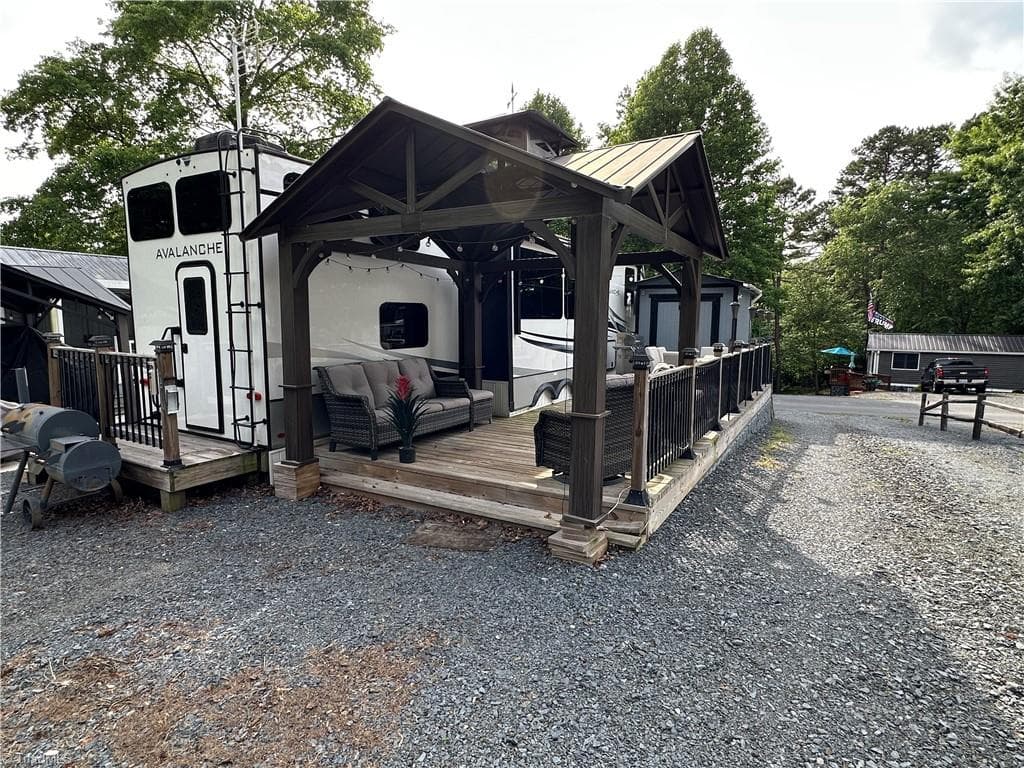 Manufactured Home at 133 Marina Drive, New London NC 28127, New London, photo 37 of 50