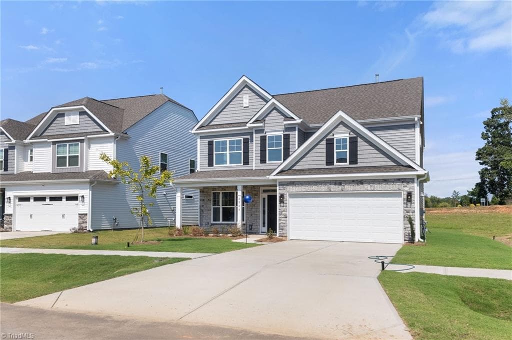 Stick/Site Built at 2046 Abbotts Vista Drive, Kernersville NC 27284, photo 2 of 44