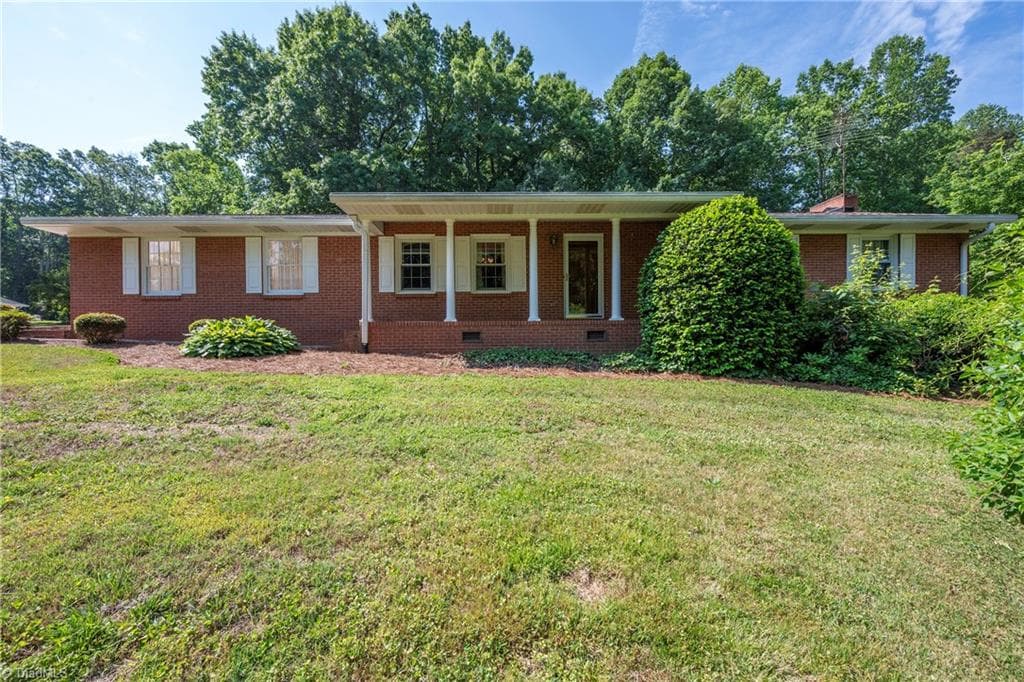 Stick/Site Built at 197 Elm Street, Mocksville NC 27028, photo 4 of 39