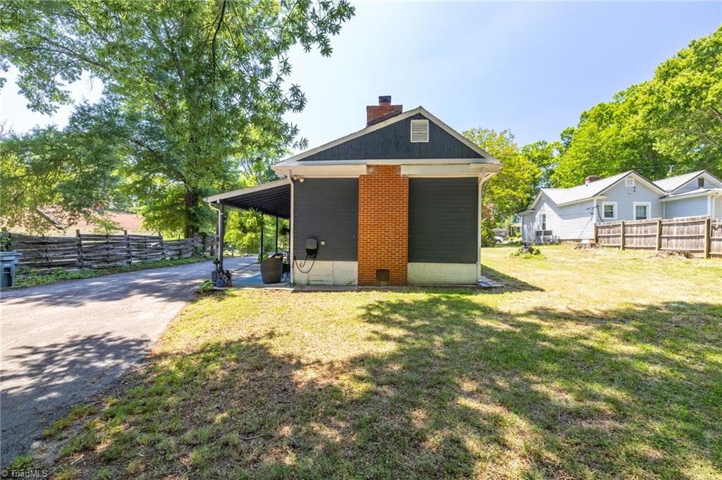 Stick/Site Built at 422 Patrick Street, Eden NC 27288, photo 28 of 32