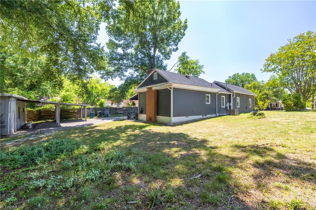 Stick/Site Built at 422 Patrick Street, Eden NC 27288, photo 29 of 32