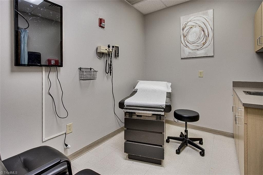 Medical at 610 N Fayetteville Street # 100, Asheboro NC 27203, Asheboro, photo 69 of 98