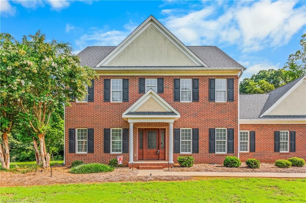 129 Walnut Avenue, Yadkinville NC 27055