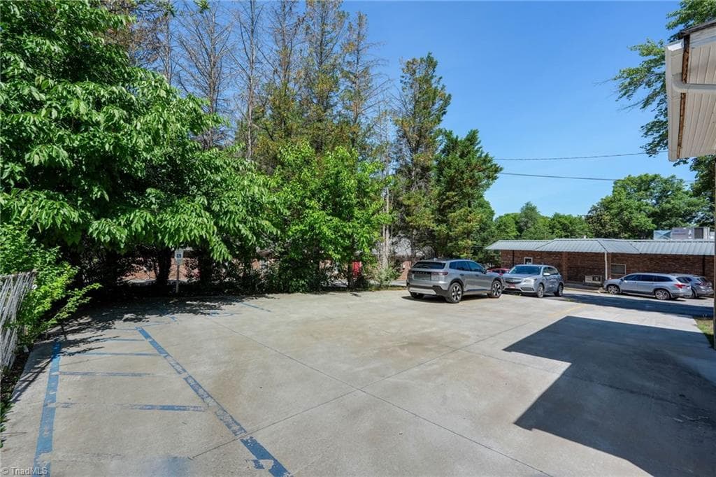 Office at 529 Boyd Street, Reidsville NC 27320, Reidsville, photo 35 of 40