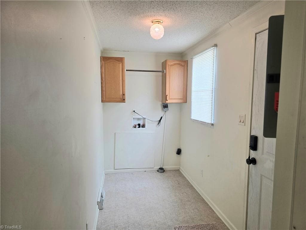 Manufactured Home at 1991 Hedrick Mill Road, Lexington NC 27292-7178, Lexington, photo 6 of 17