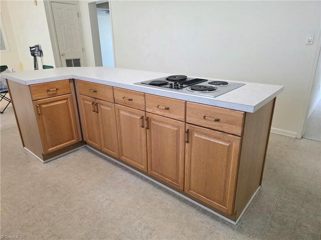 Manufactured Home at 1991 Hedrick Mill Road, Lexington NC 27292-7178, Lexington, photo 8 of 17