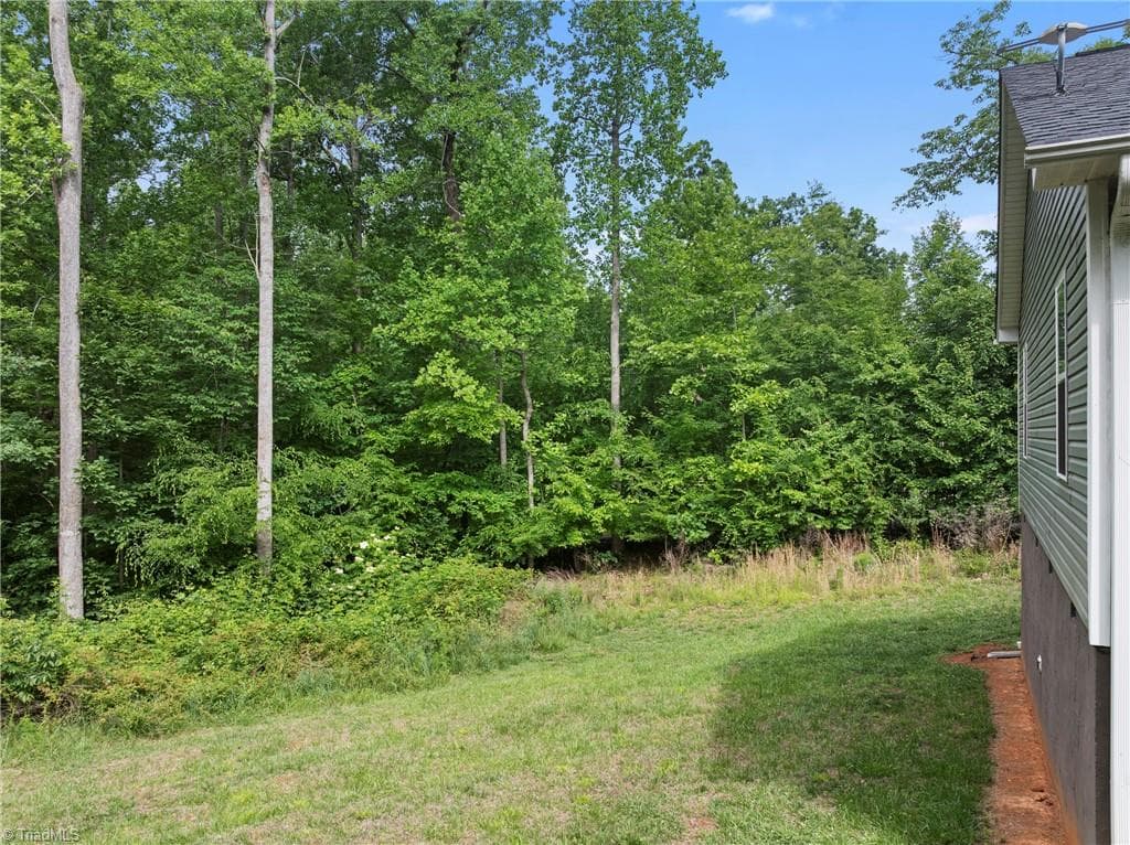 Stick/Site Built at 247 Lake Drive 9, Lexington NC 27292, Lexington, photo 22 of 29