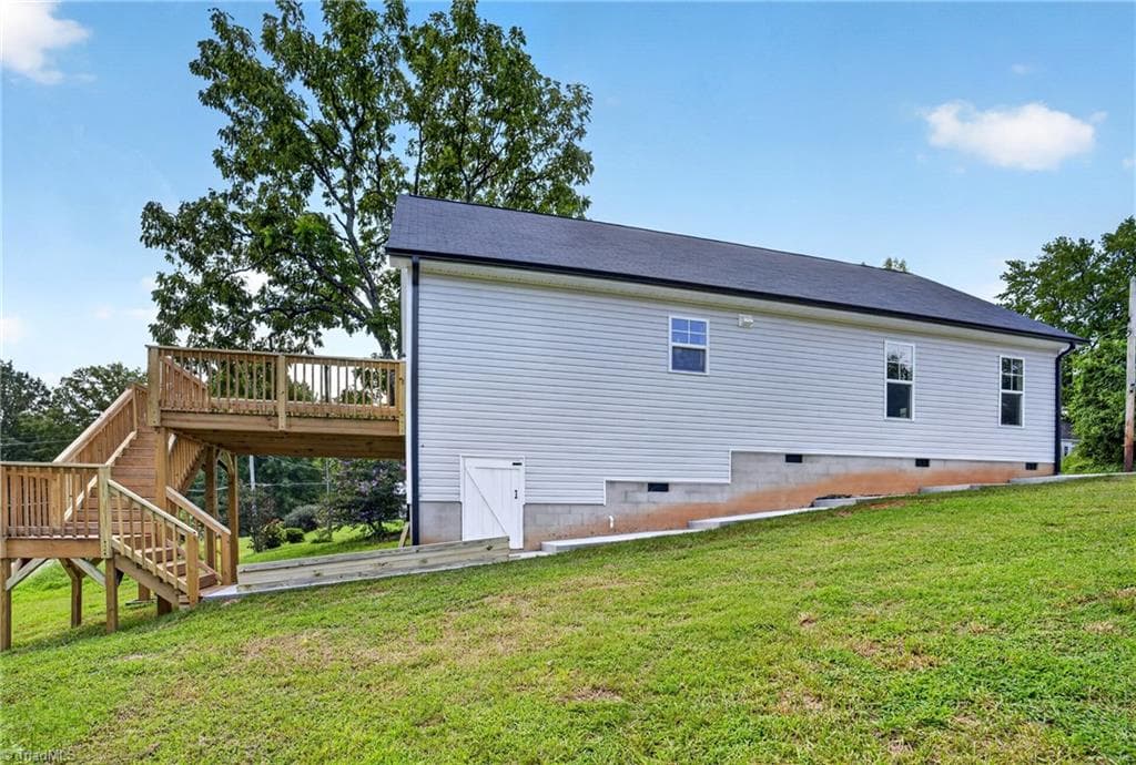 Stick/Site Built at 1313 Kearns Alley, High Point NC 27260, photo 8 of 42