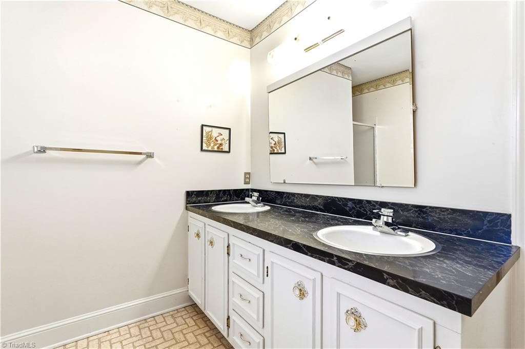 Stick/Site Built at 612 Hertford Road, Winston-Salem NC 27104, Winston-Salem, photo 36 of 48