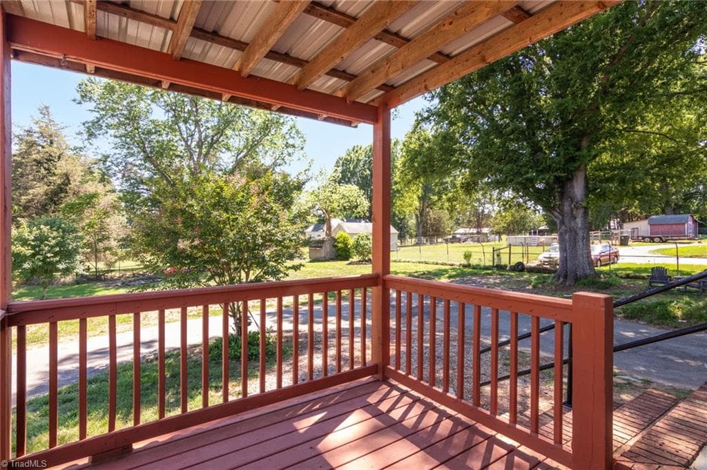 Stick/Site Built at 1132 Glennview Drive, Kernersville NC 27284, photo 23 of 33