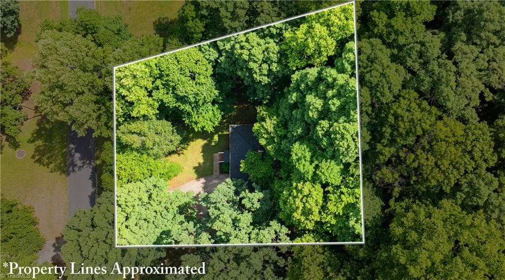 Stick/Site Built at 1346 Harvest Circle, Asheboro NC 27203, photo 28 of 36