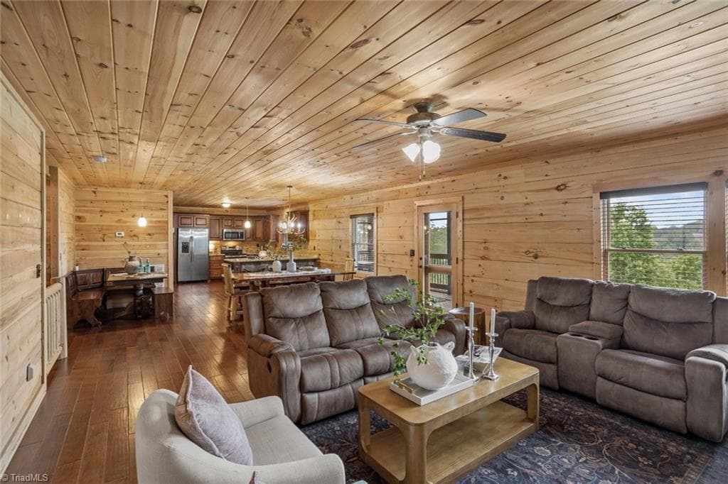 Stick/Site Built at 1732 Waters Edge Drive, Granite Falls NC 28630, Granite Falls, photo 13 of 41