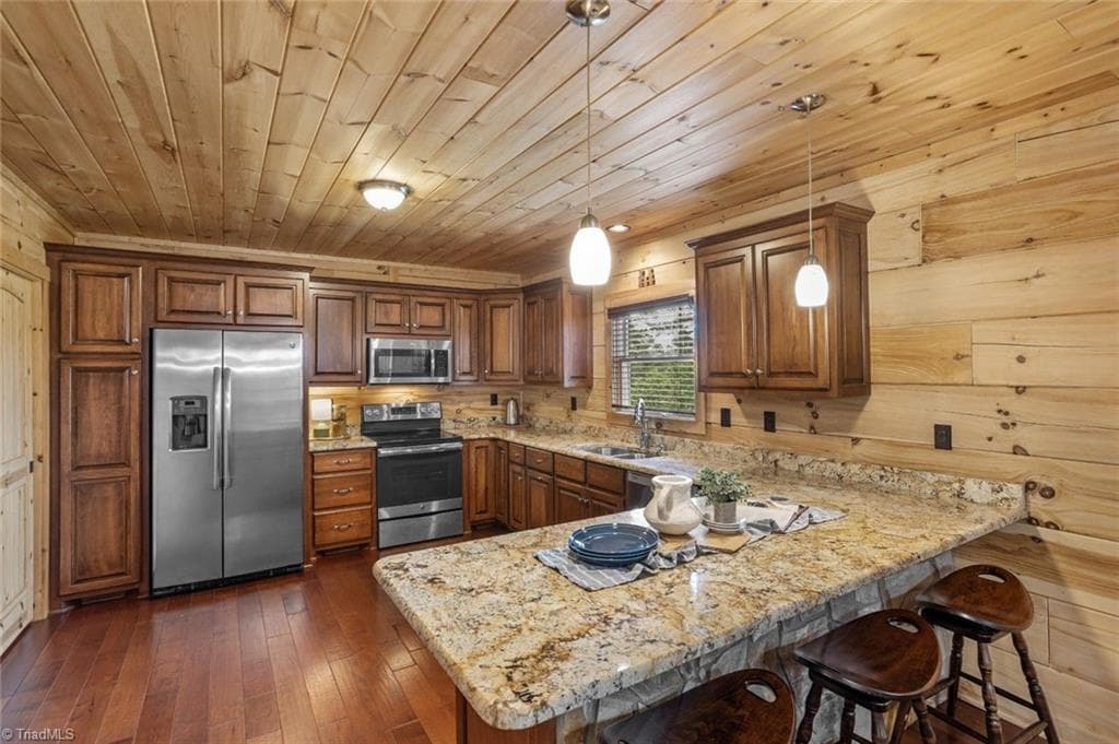 Stick/Site Built at 1732 Waters Edge Drive, Granite Falls NC 28630, Granite Falls, photo 17 of 41