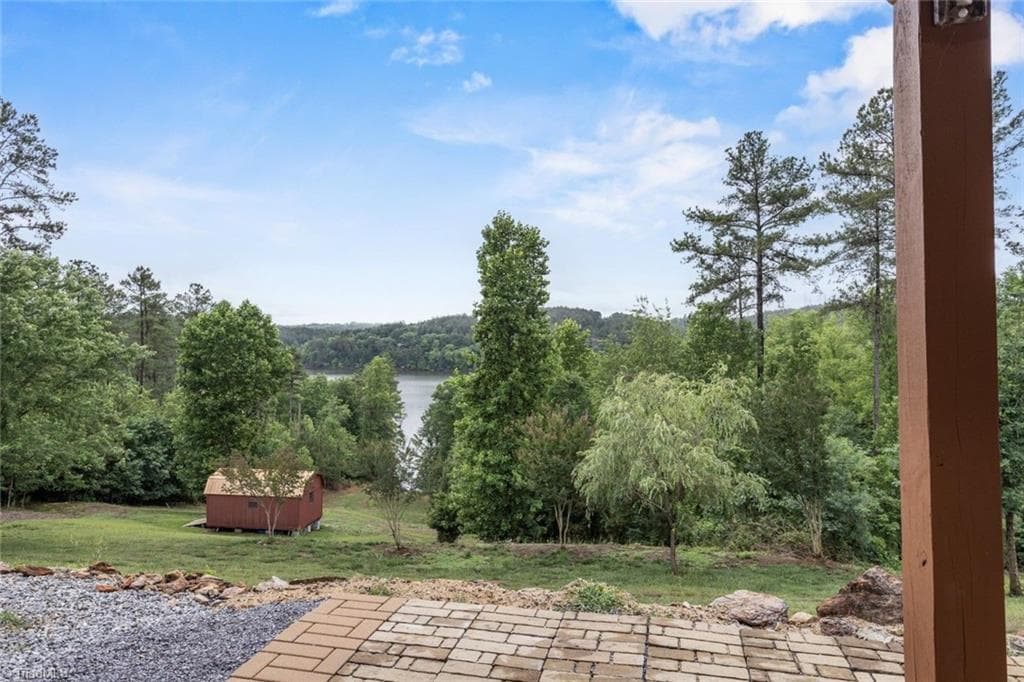 Stick/Site Built at 1732 Waters Edge Drive, Granite Falls NC 28630, Granite Falls, photo 7 of 41