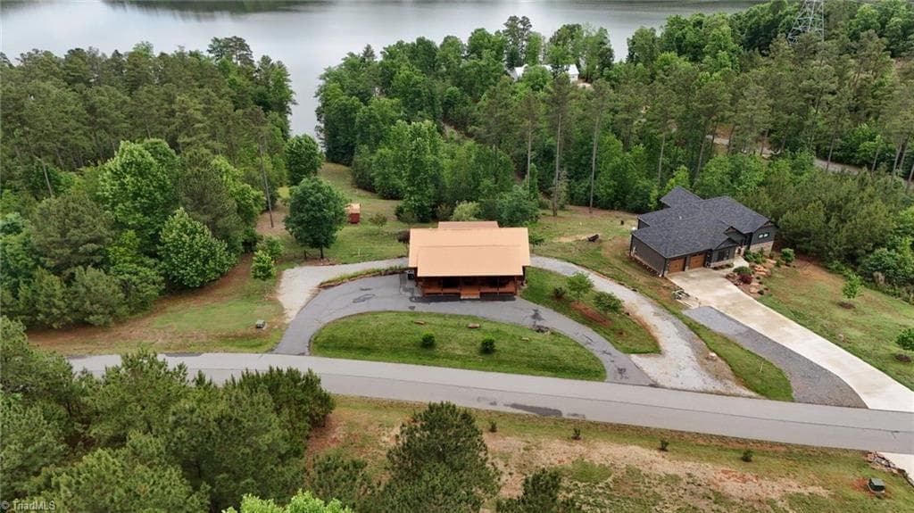 Stick/Site Built at 1732 Waters Edge Drive, Granite Falls NC 28630, Granite Falls, photo 5 of 41