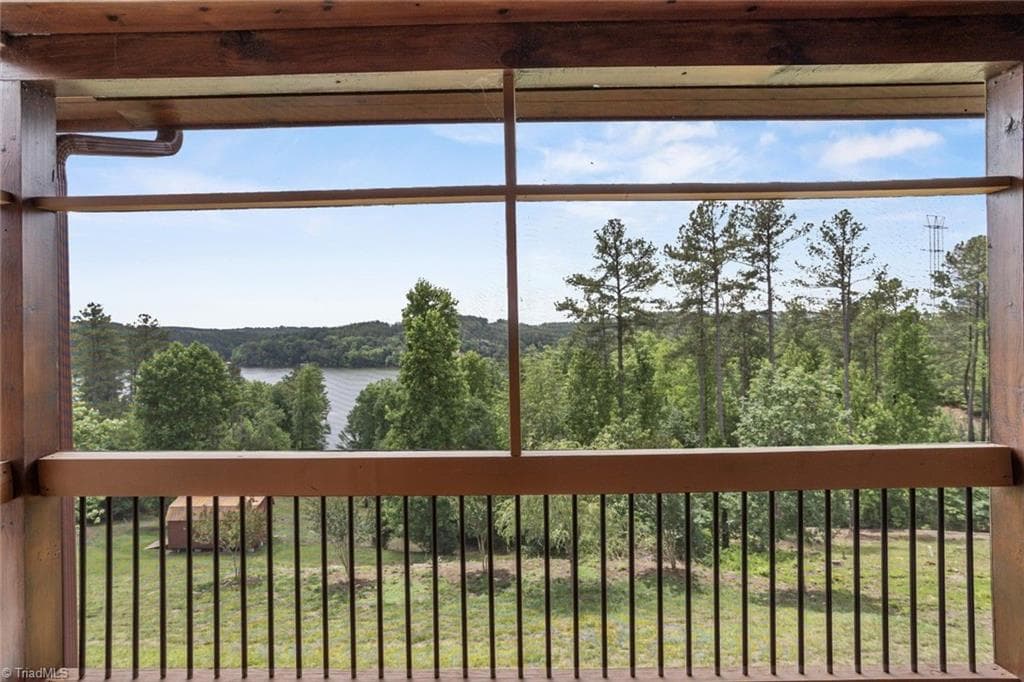 Stick/Site Built at 1732 Waters Edge Drive, Granite Falls NC 28630, Granite Falls, photo 9 of 41