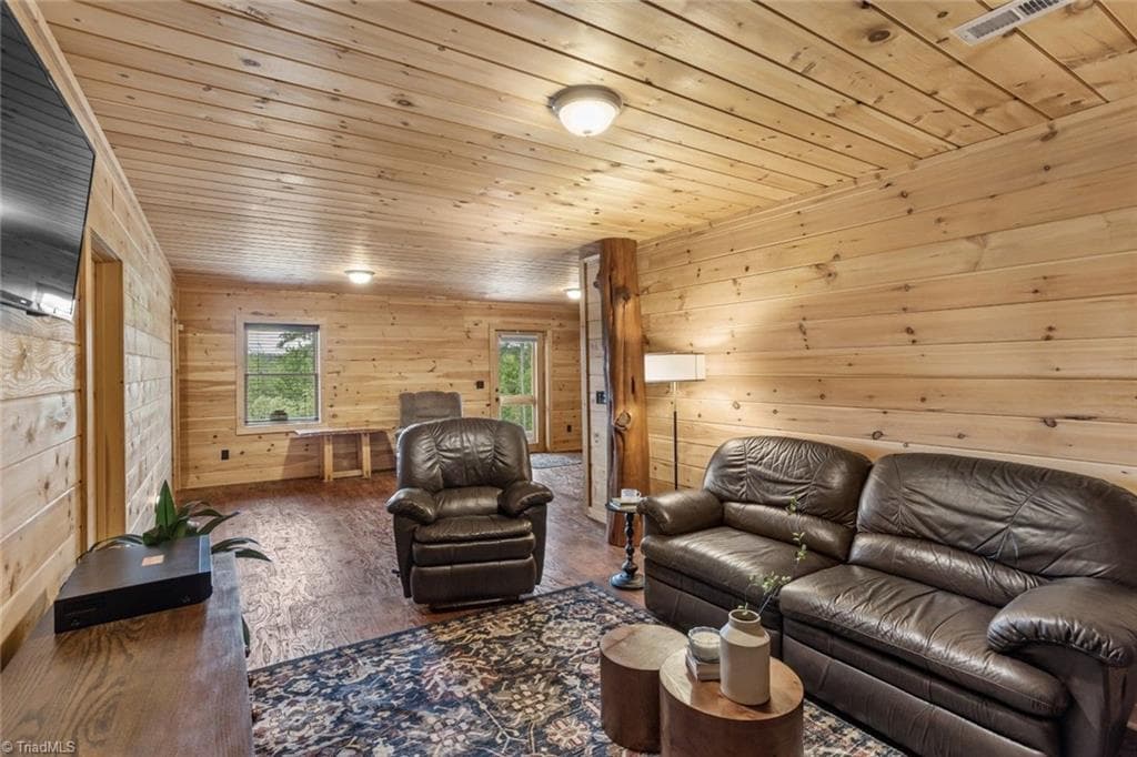 Stick/Site Built at 1732 Waters Edge Drive, Granite Falls NC 28630, Granite Falls, photo 30 of 41