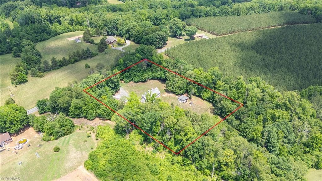 Modular at 1616 Iron Works Road, Reidsville NC 27320, photo 46 of 50