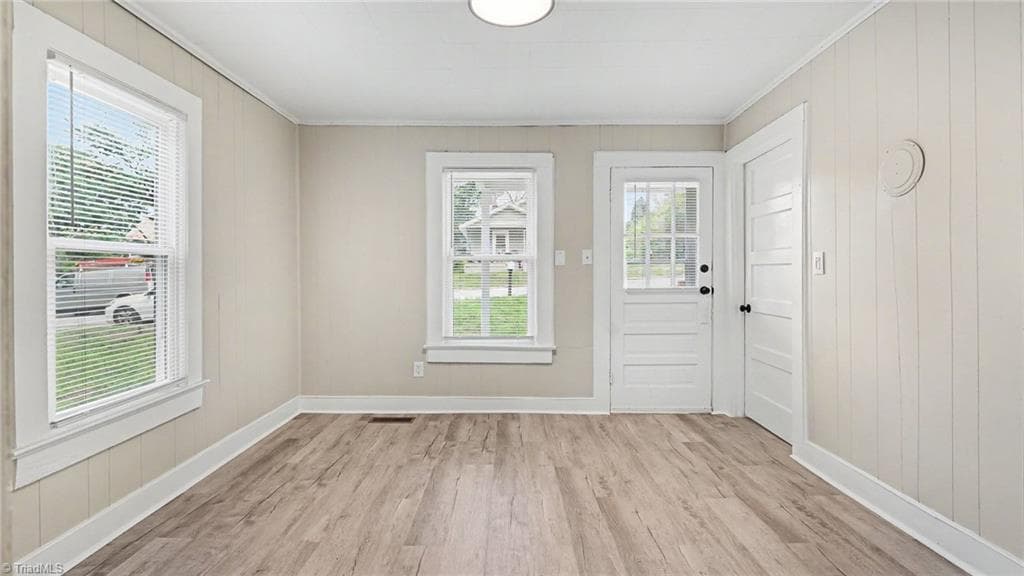 Stick/Site Built at 532 Cranbrook Street, Greensboro NC 27407, photo 6 of 31