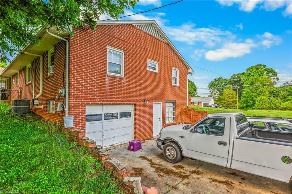 Stick/Site Built at 3836 Old Lexington Road, Winston-Salem NC 27107, Winston-Salem, photo 15 of 16