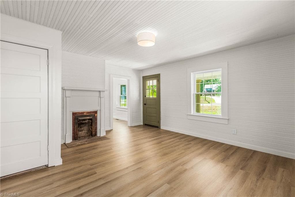 Living Room - 159 Decatur Avenue, Elkin NC 28621, Elkin