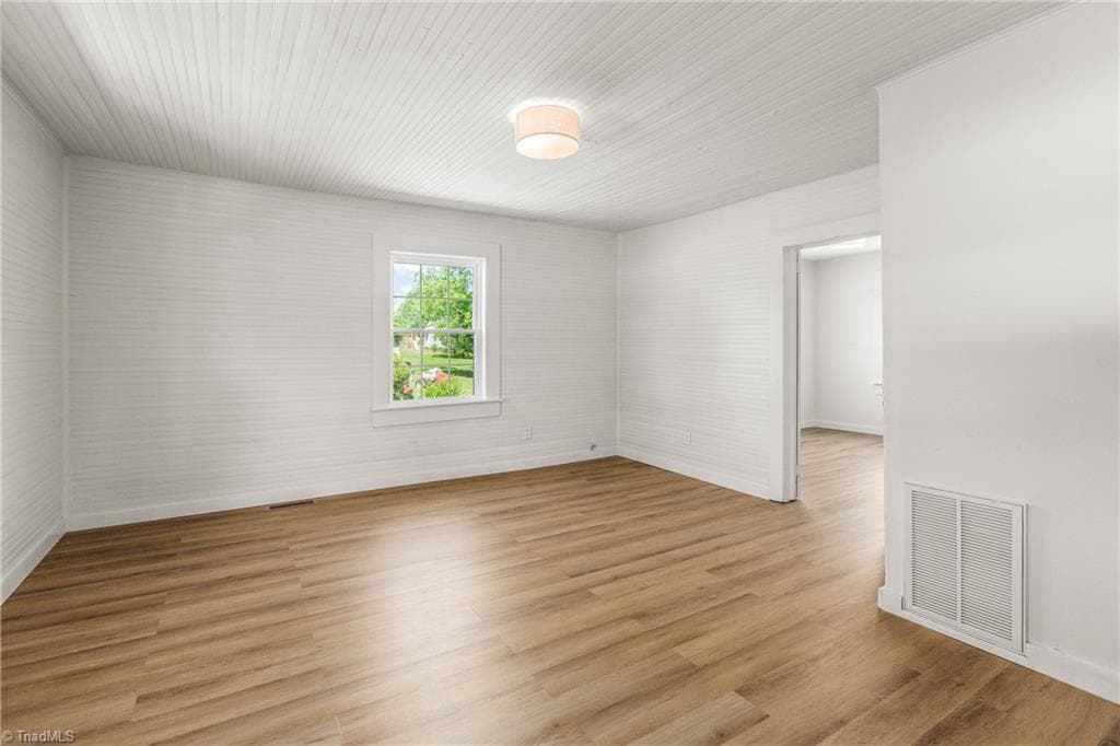Living Room - 159 Decatur Avenue, Elkin NC 28621, Elkin