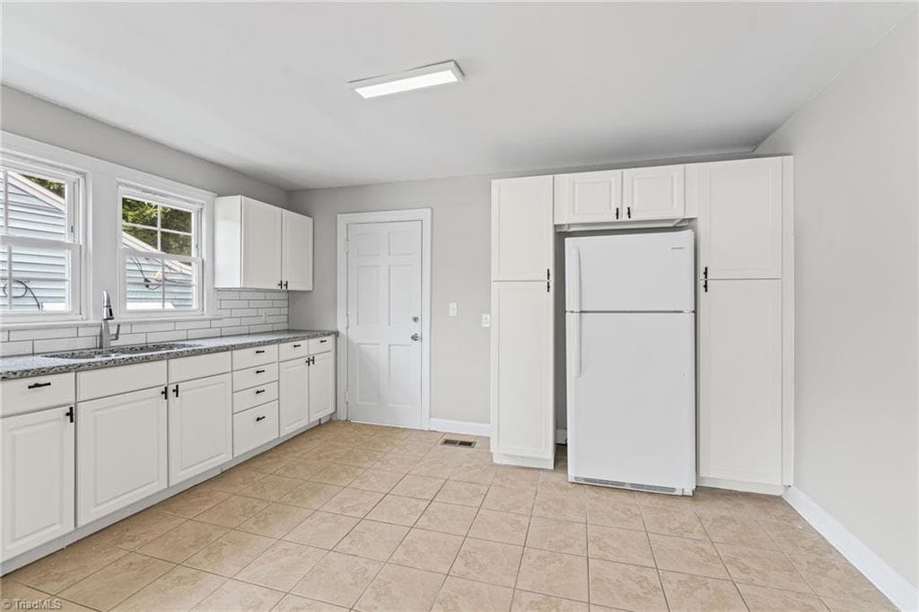 Stick/Site Built at 828 Ferrell Avenue, Winston-Salem NC 27101, Winston-Salem, photo 9 of 38