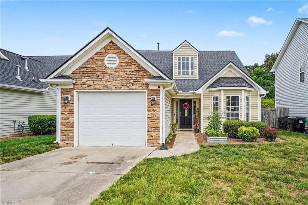 Stick/Site Built at 3513 Sunset Hollow Court, High Point NC 27265, photo 6 of 28