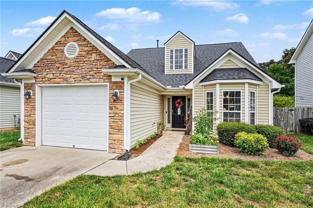 Stick/Site Built at 3513 Sunset Hollow Court, High Point NC 27265, photo 7 of 28