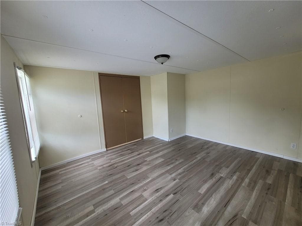 Manufactured Home at 157 College Village Drive, Eden NC 27288, photo 15 of 29