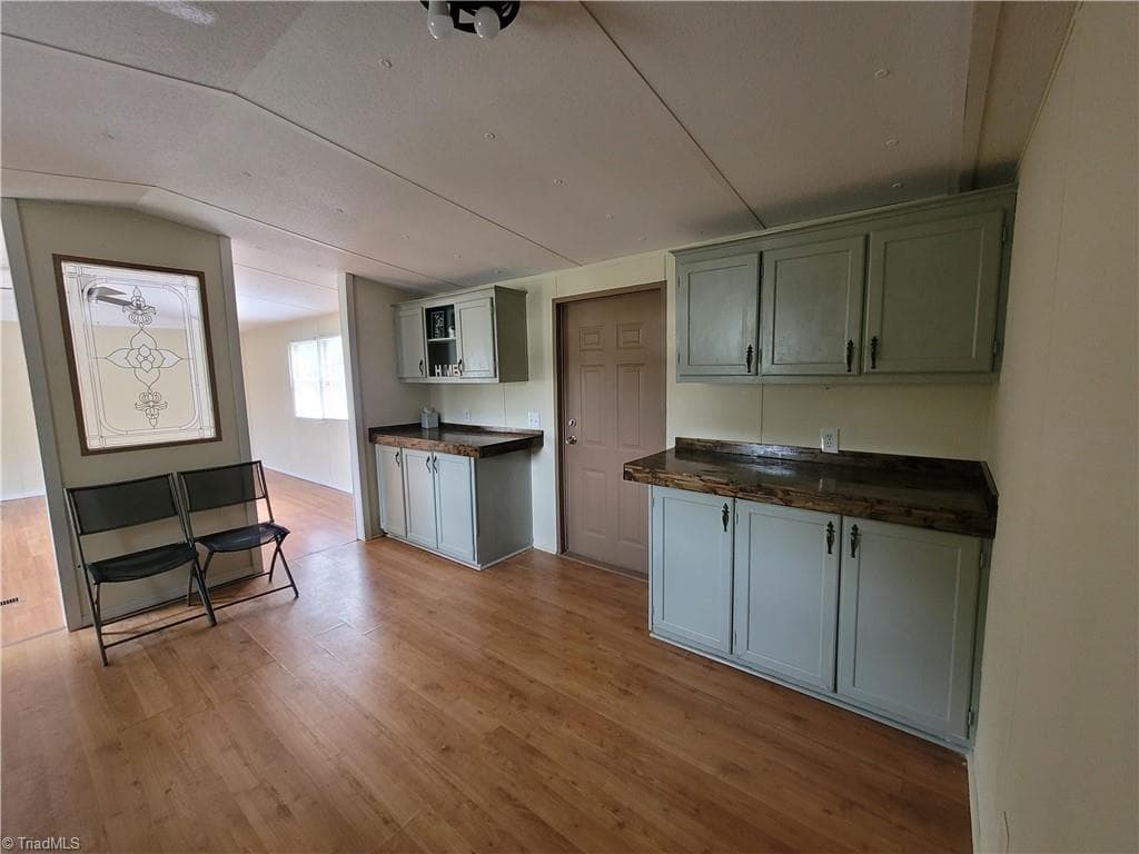 Manufactured Home at 157 College Village Drive, Eden NC 27288, photo 11 of 29