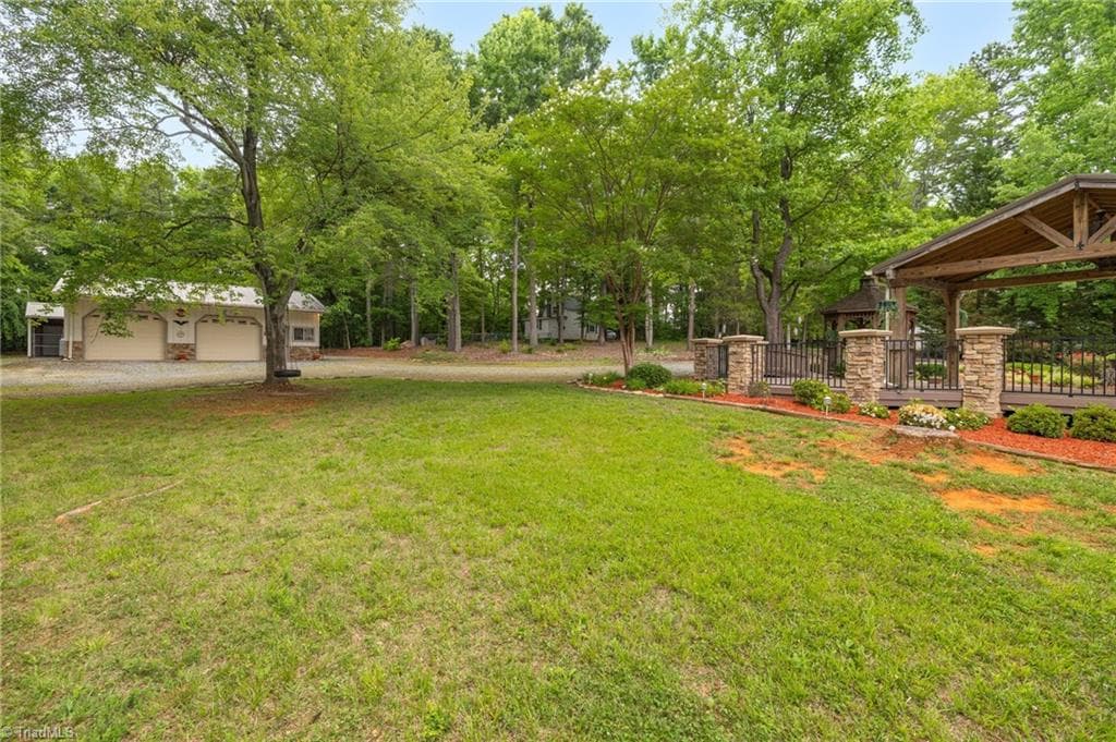 Stick/Site Built at 104 Willowbrook Drive, Thomasville NC 27360, photo 41 of 50