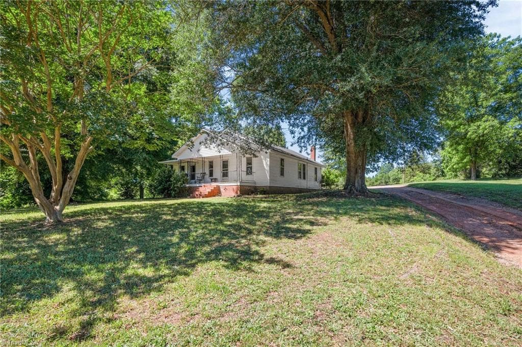 1028 Gladstone Road, Mocksville NC 27028