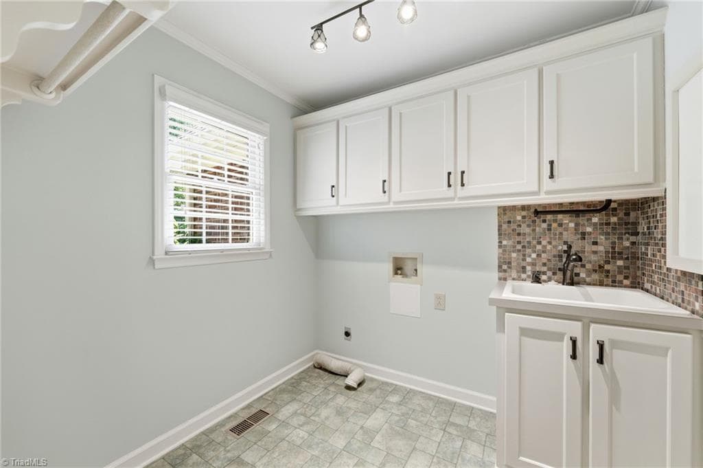 Stick/Site Built at 2915 Truitt Drive, Burlington NC 27215, Burlington, photo 27 of 100