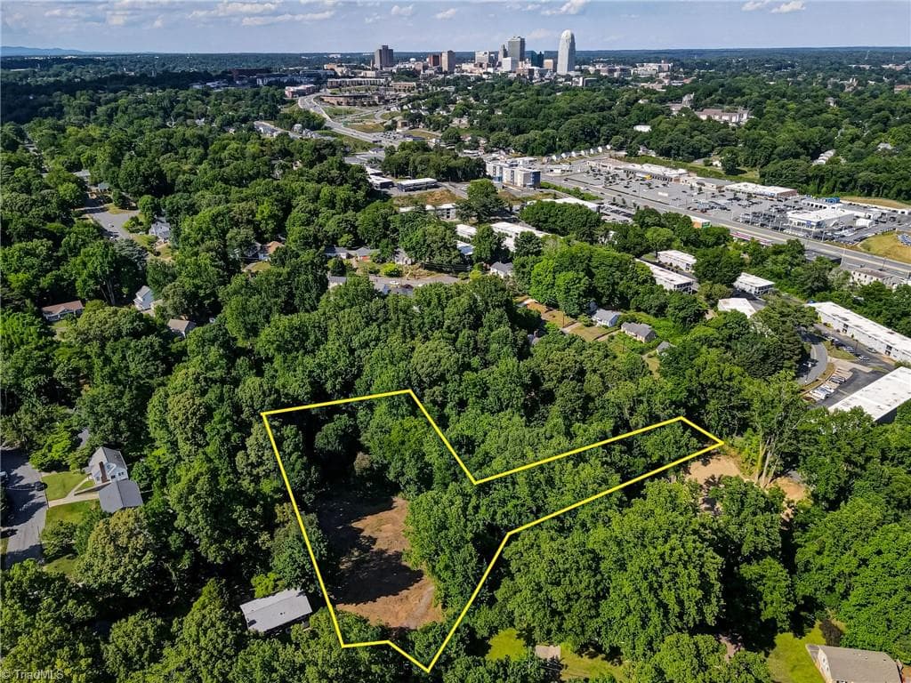 Single Family Residence at 1631 Ardsley Street, Winston-Salem NC 27103, Winston-Salem, photo 3 of 18