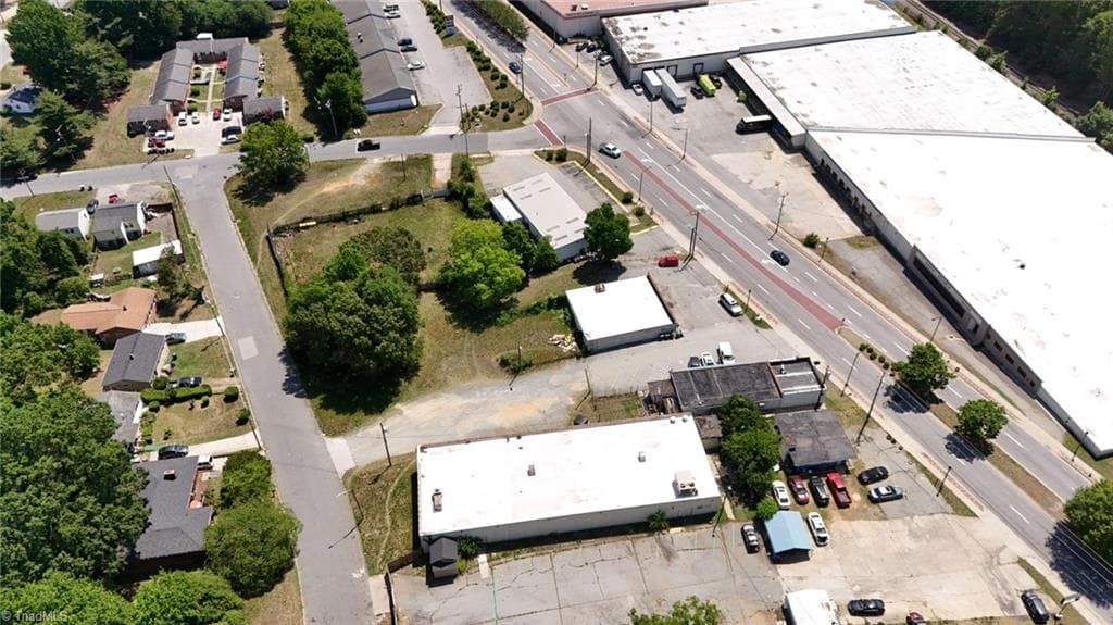 Retail at 2029 E Market Street, Greensboro NC 27401, Greensboro, photo 24 of 27