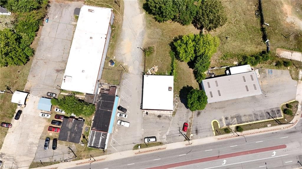 Retail at 2029 E Market Street, Greensboro NC 27401, Greensboro, photo 21 of 27