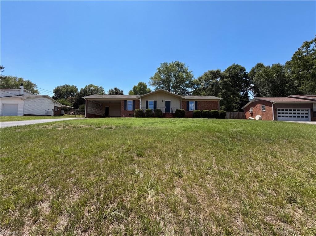 Stick/Site Built at 3849 Greenway Drive, Trinity NC 27370, Trinity, photo 2 of 19