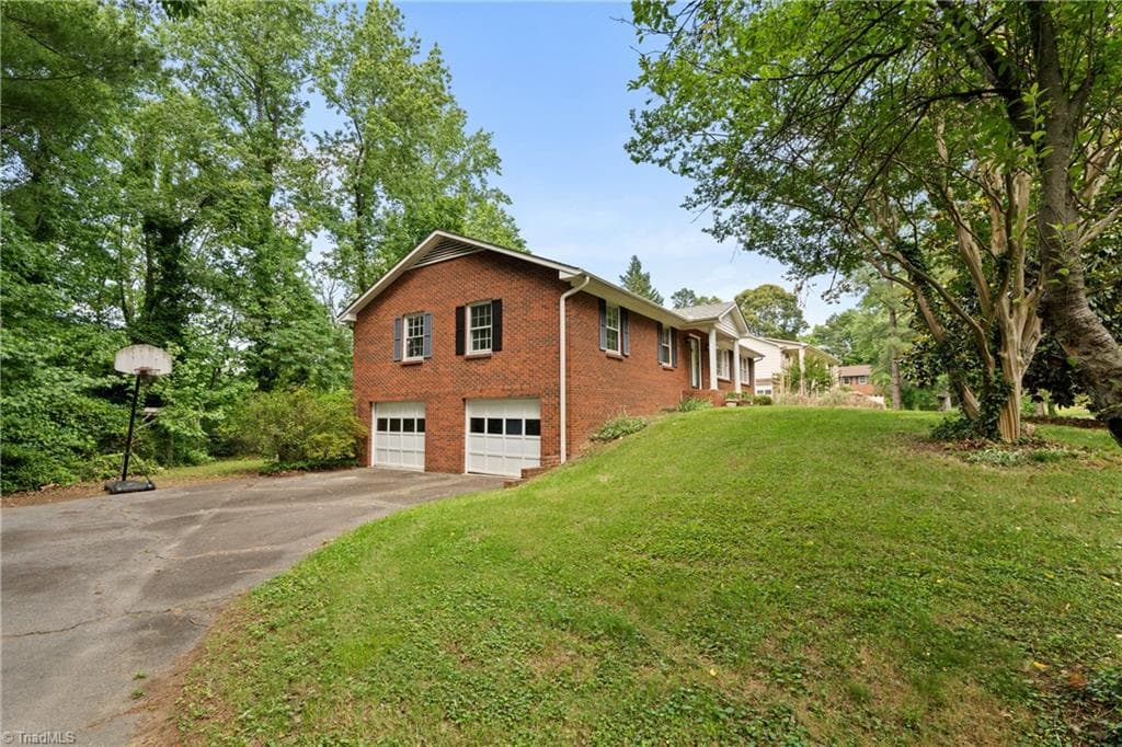 Stick/Site Built at 4095 Havenwood Drive, Winston-Salem NC 27106, Winston-Salem, photo 31 of 33