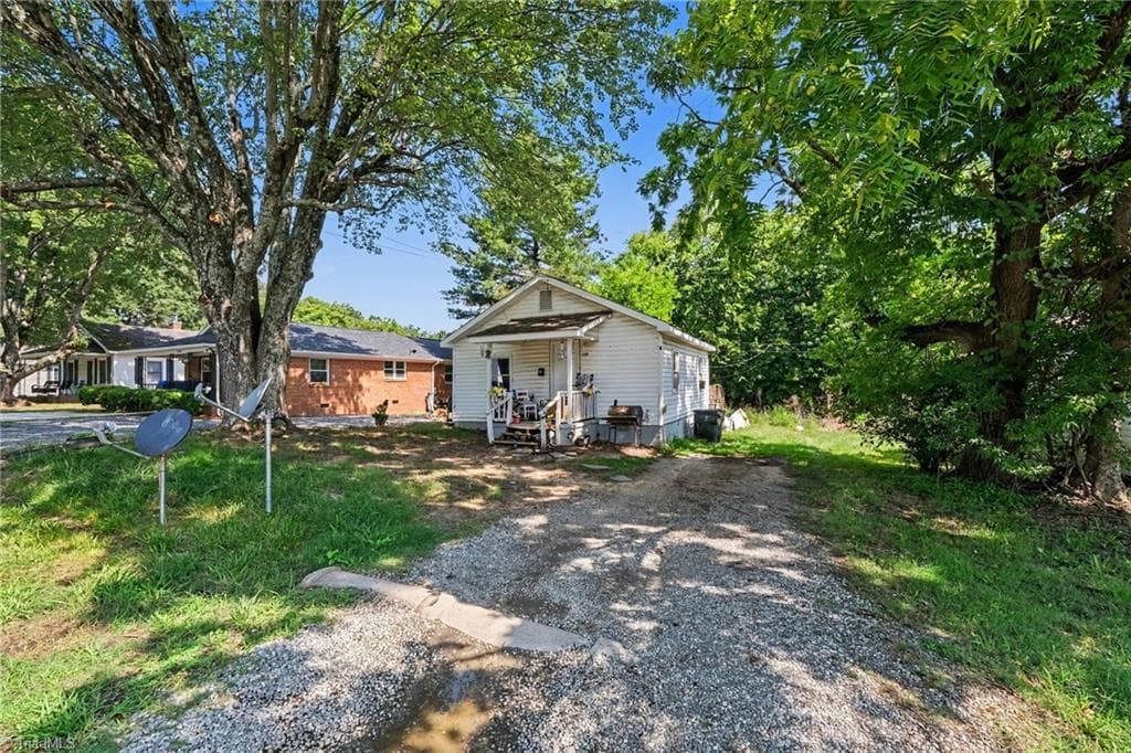 Stick/Site Built at 355 Foster Street, Burlington NC 27217, Burlington, photo 2 of 9