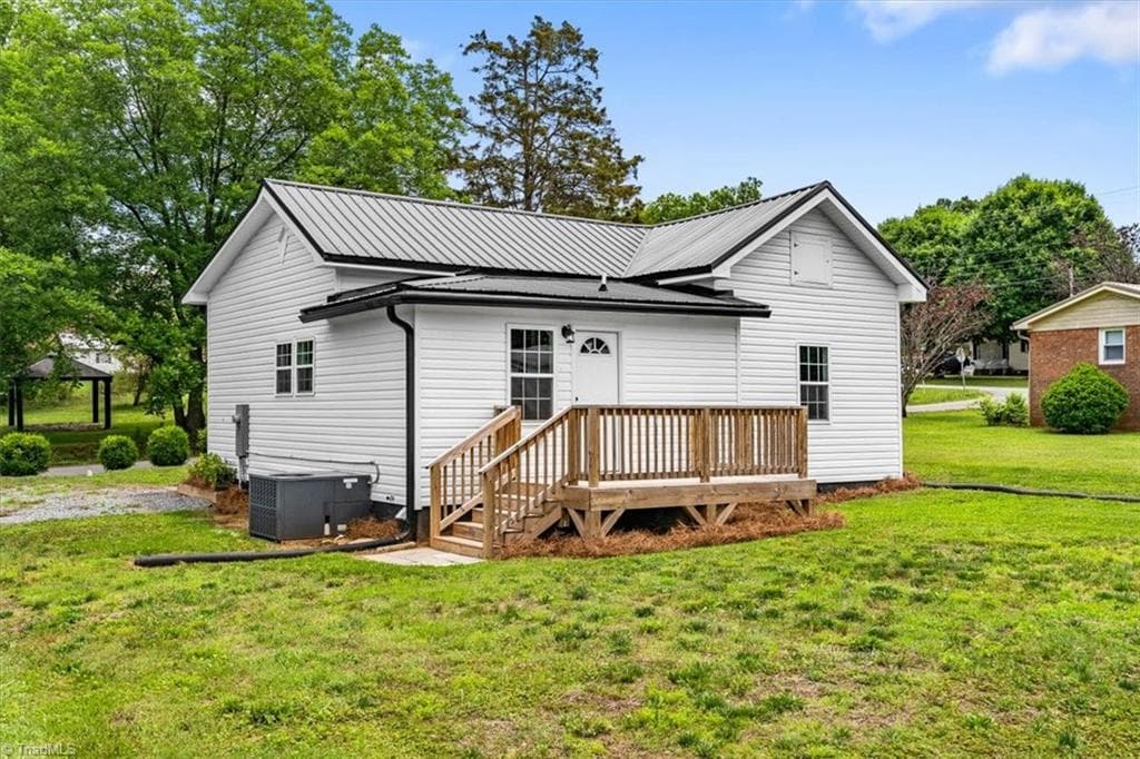 Stick/Site Built at 354 Anderson Street, Denton NC 27239, Denton, photo 29 of 31