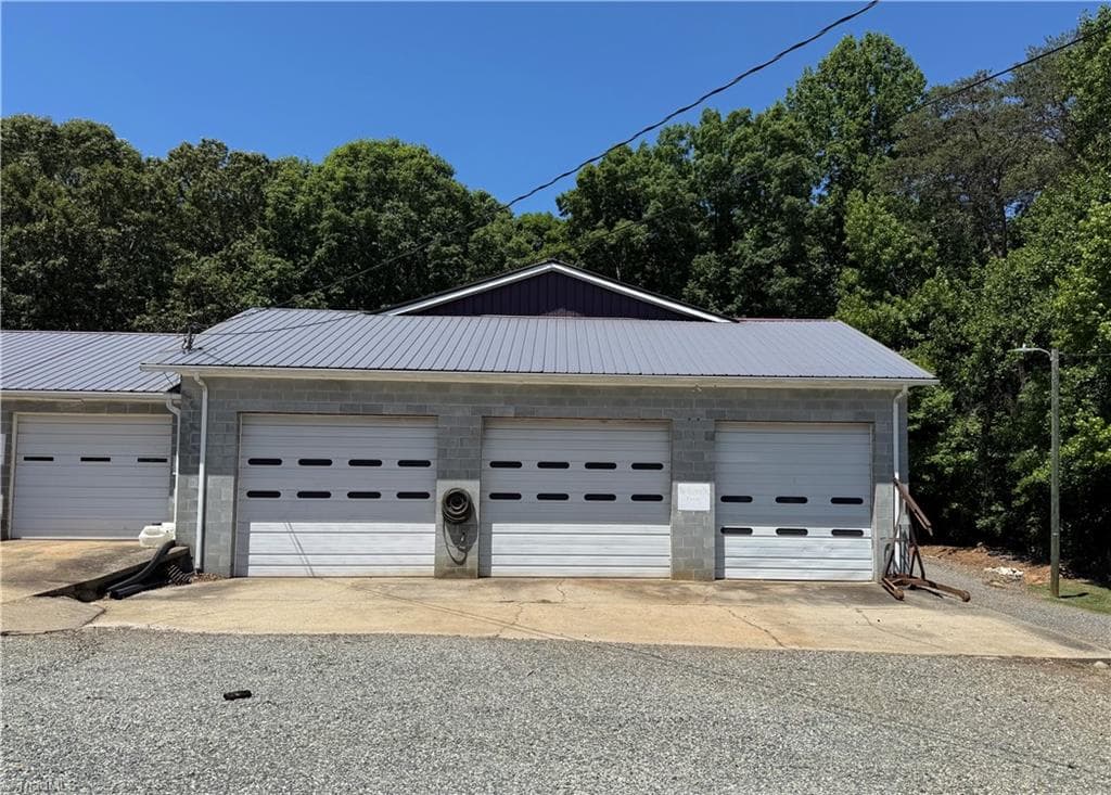 Remarks at 1628 NC Highway 22 S, Ramseur NC 27316, Ramseur, photo 3 of 18