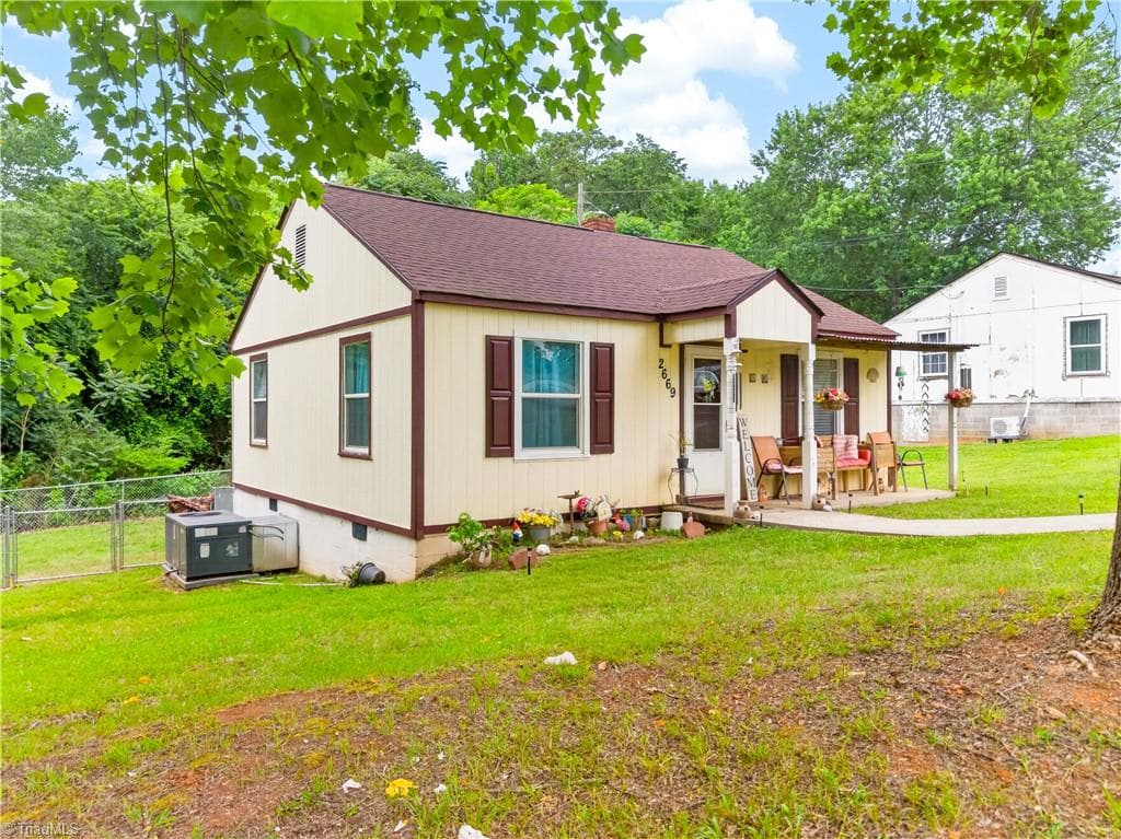Stick/Site Built at 2669 Old Mountain Road, Trinity NC 27370, photo 3 of 45