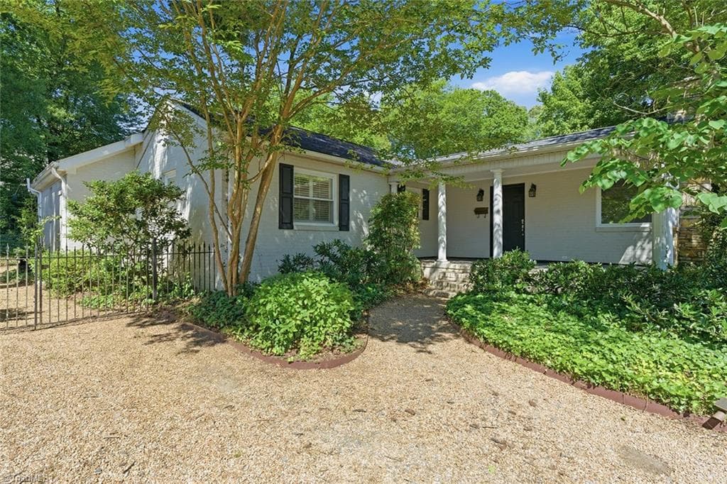 1920 Robinhood Road, Winston-Salem NC 27104