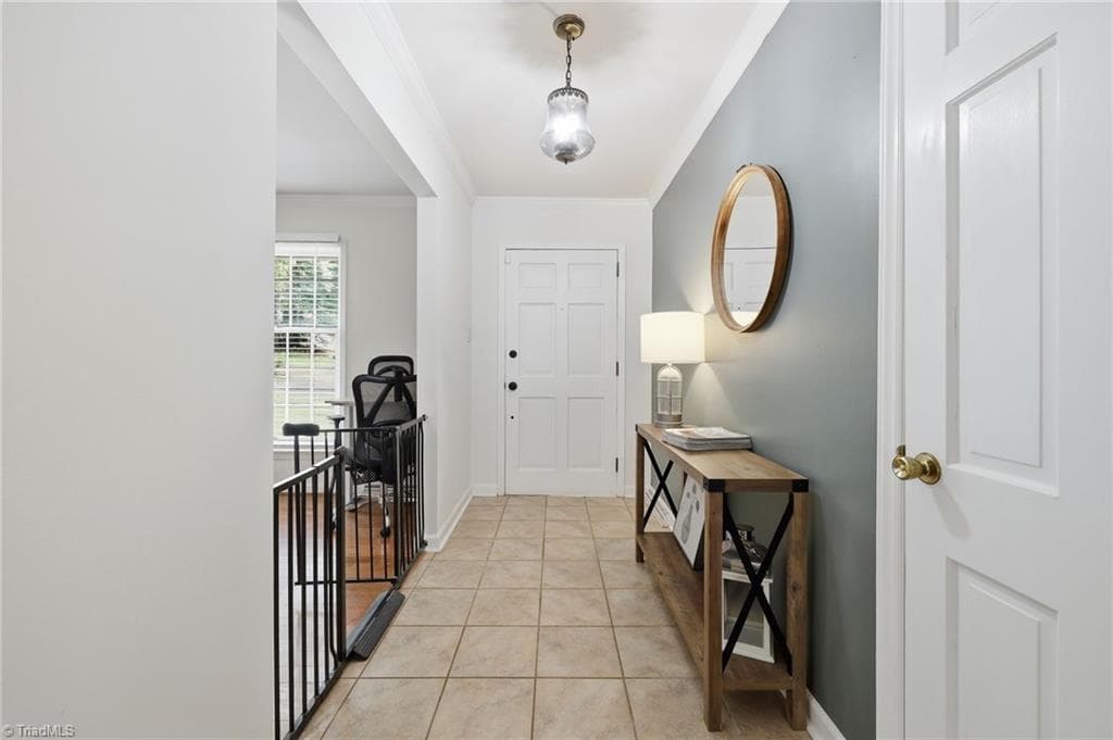 Stick/Site Built at 5 Leawood Court, Greensboro NC 27410, photo 2 of 37