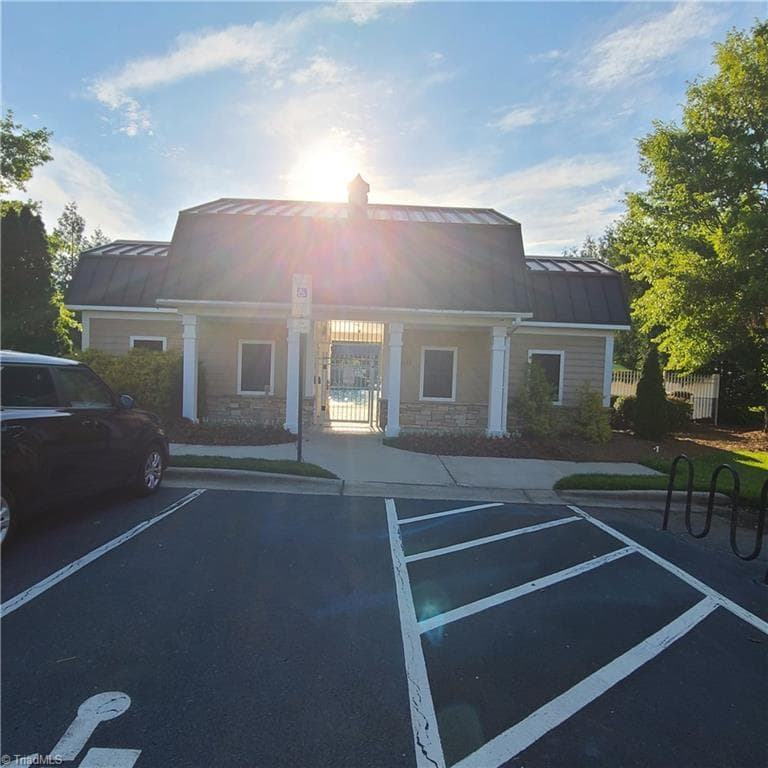 Stick/Site Built at 895 Jennifer Lane, High Point NC 27265, photo 20 of 21